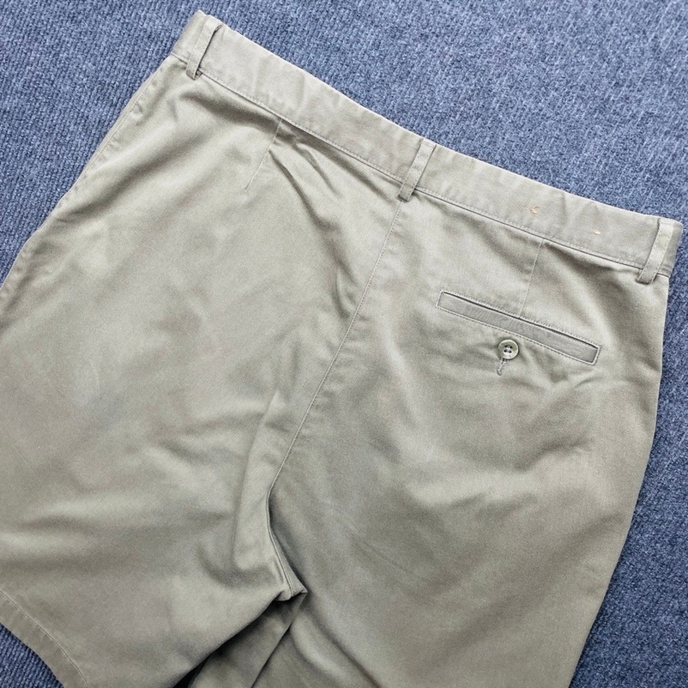 L.L.Bean Women's Chino Shorts Olive Green Size 14 Regular Original Fit Cotton